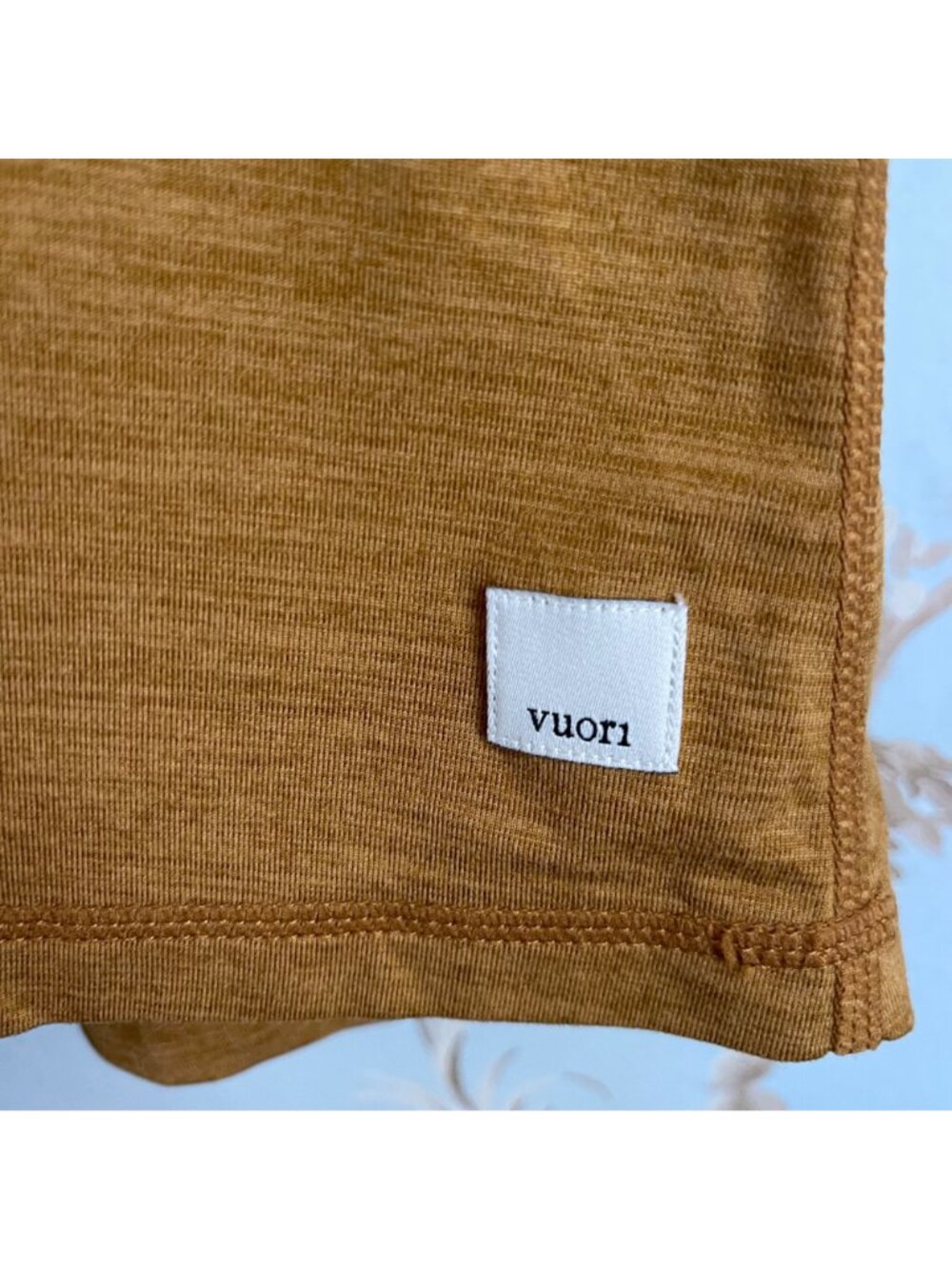 Vuori Womens Minimalist Athleisure Racerback Tank Top Size XS Yoga Activewear - Picture 5 of 7